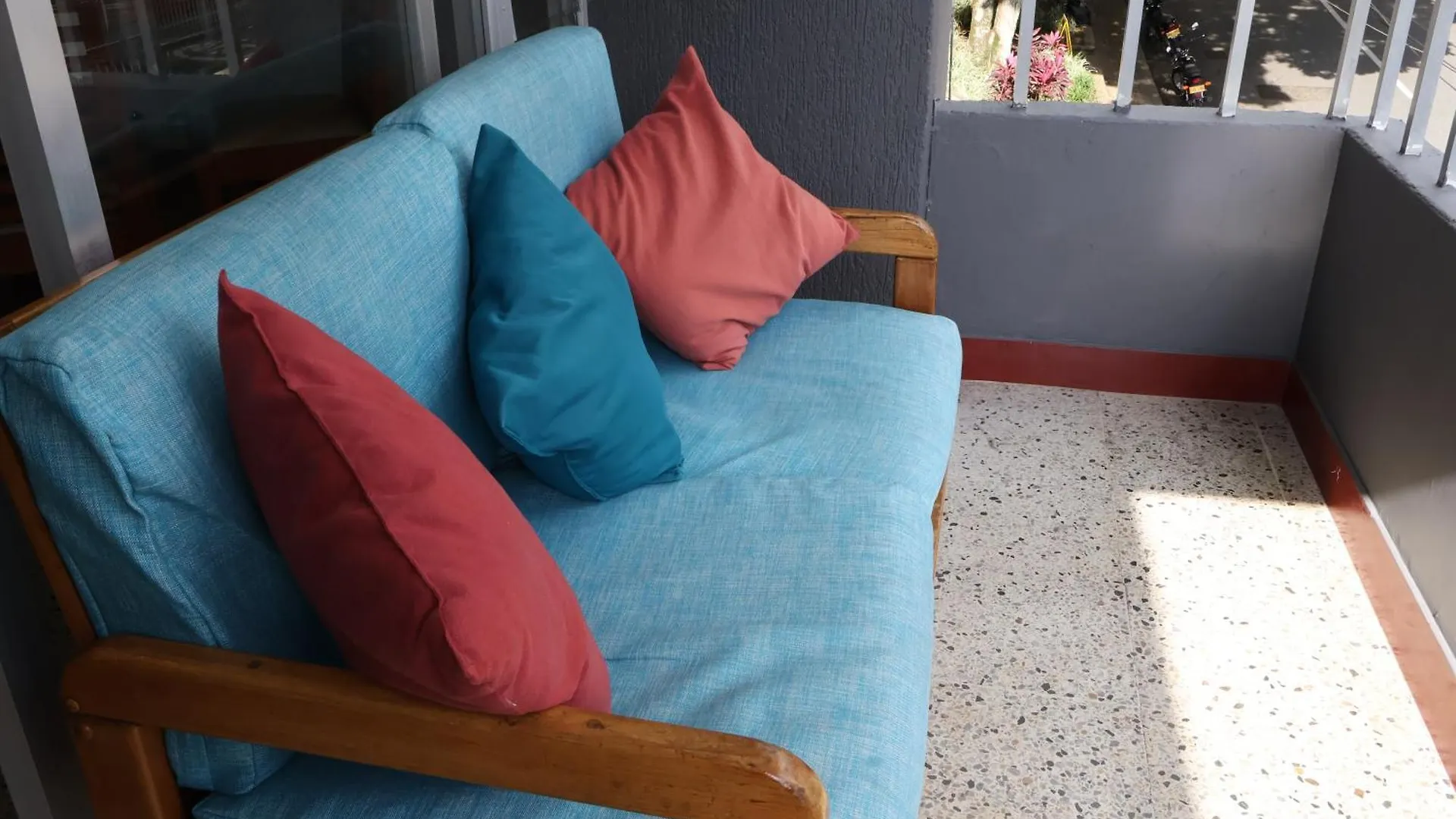 Living Poblado Manila 301 E Habitacion Doble Medellin Homestay