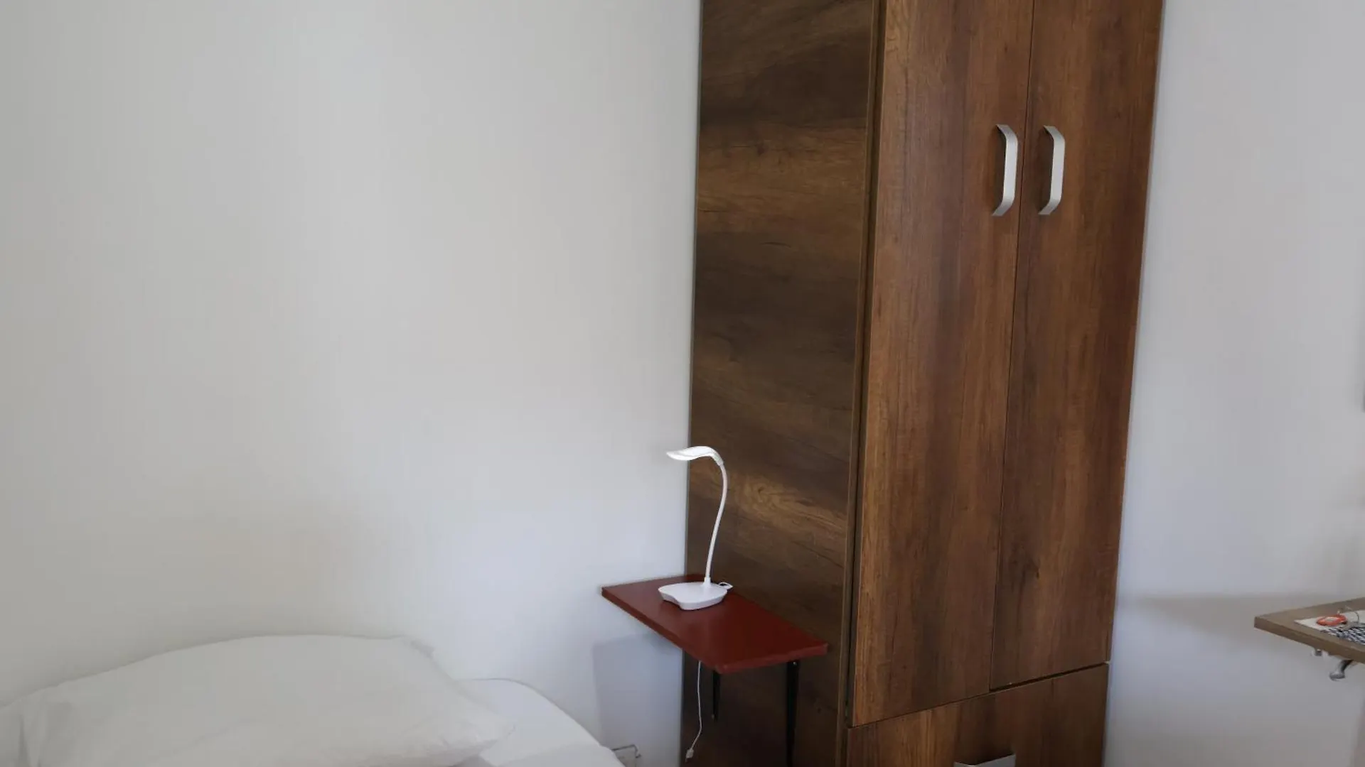Living Poblado Manila 301 E Habitacion Doble Medellin