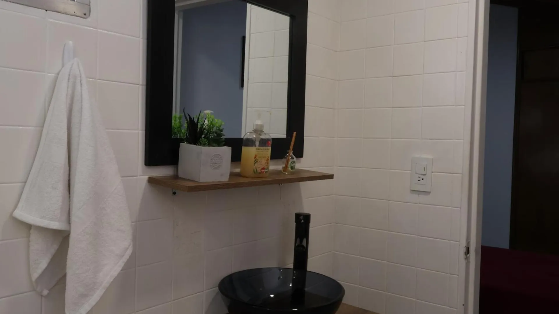 Homestay Living Poblado Manila 301 E Habitacion Doble Medellin