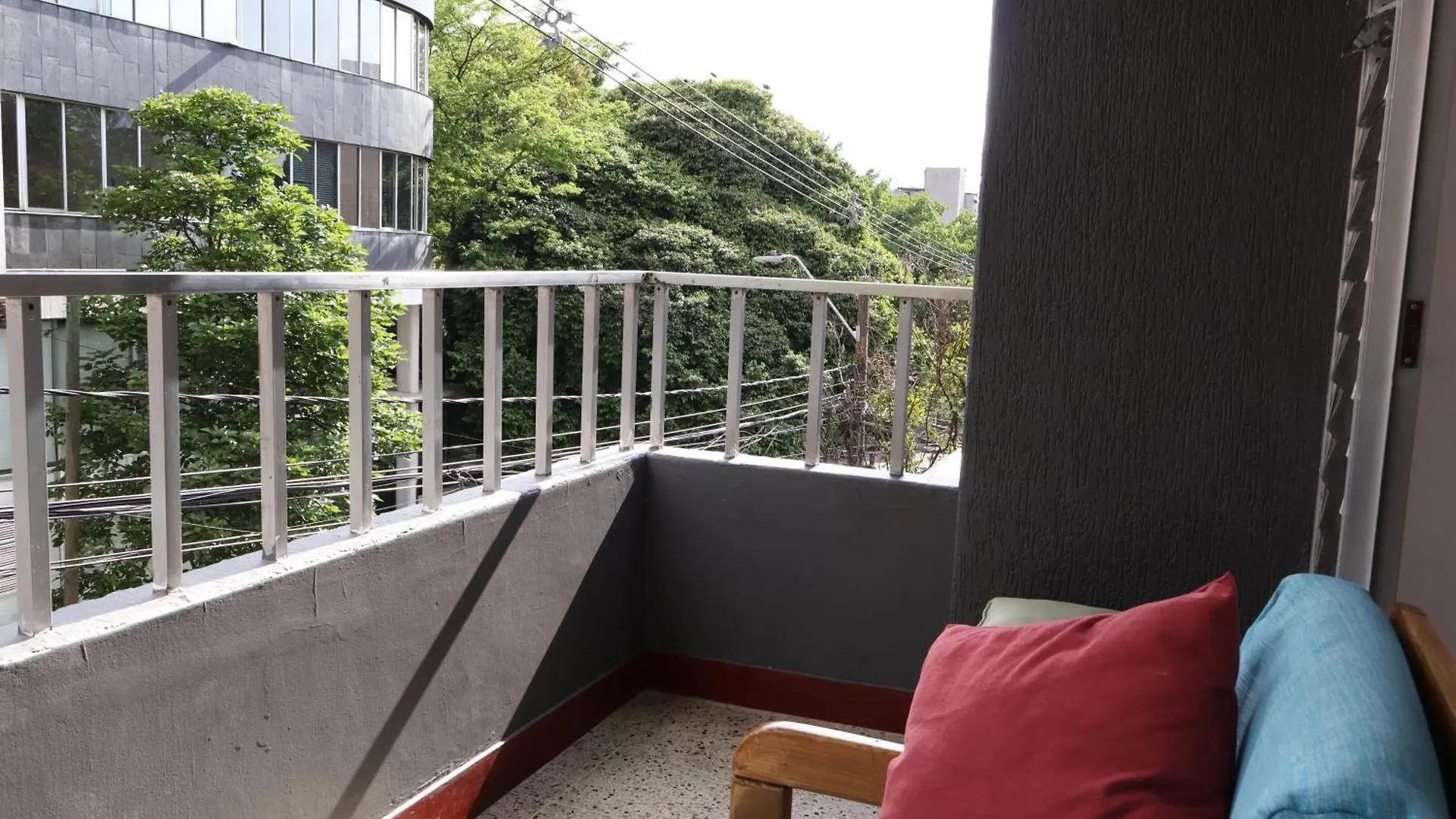 Living Poblado Manila 301 E Habitacion Doble Medellin Homestay